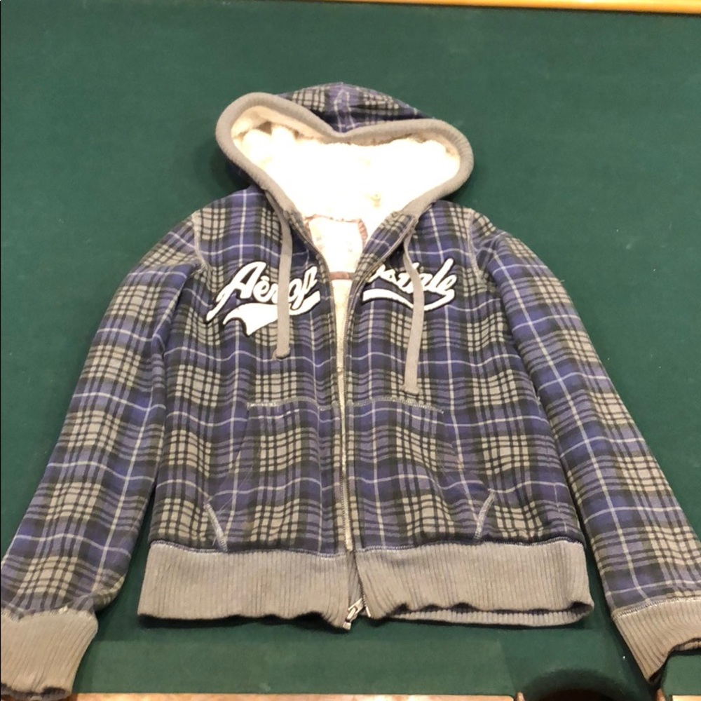 Sweater/hoodie